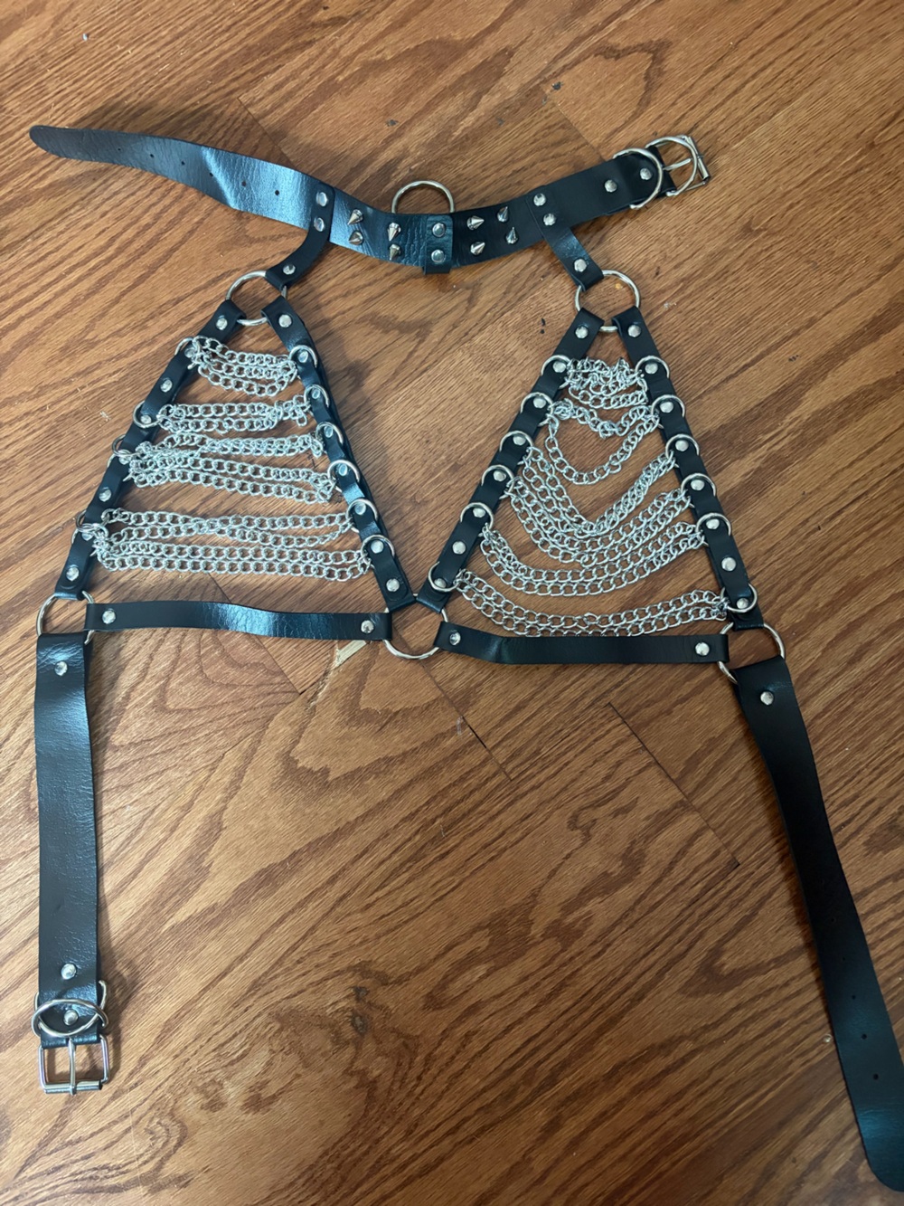 Chain harness
